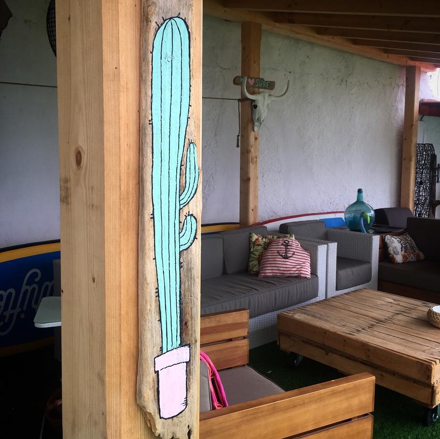 Хостел Cocos Surfhouse San Juan De La Arena Экстерьер фото